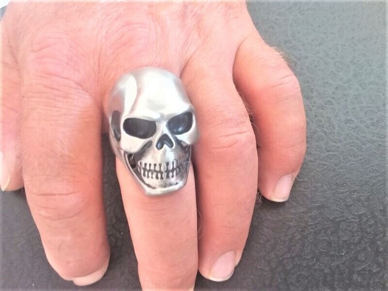 XXL Skull Ring in matt