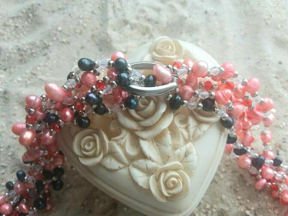 Tolles Süßwasser Perlen Collier mit harmonischen Farben