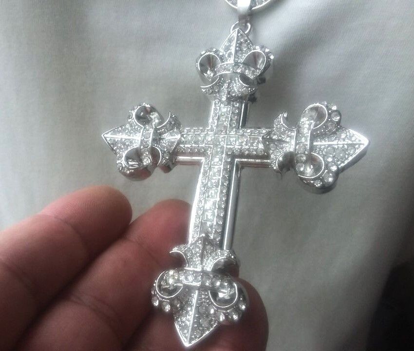 Mächtiges XXL Kreuz mit franz. Lilie und Swarovski Elementen