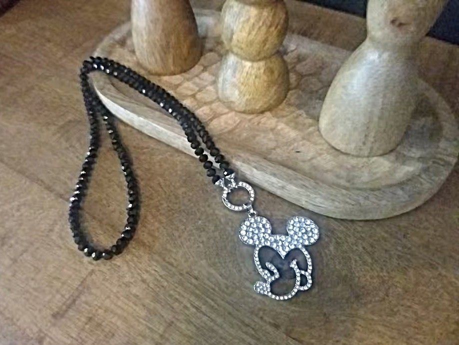 XXL Micky Maus Anhänger mit funkelnden Steinen besetzt