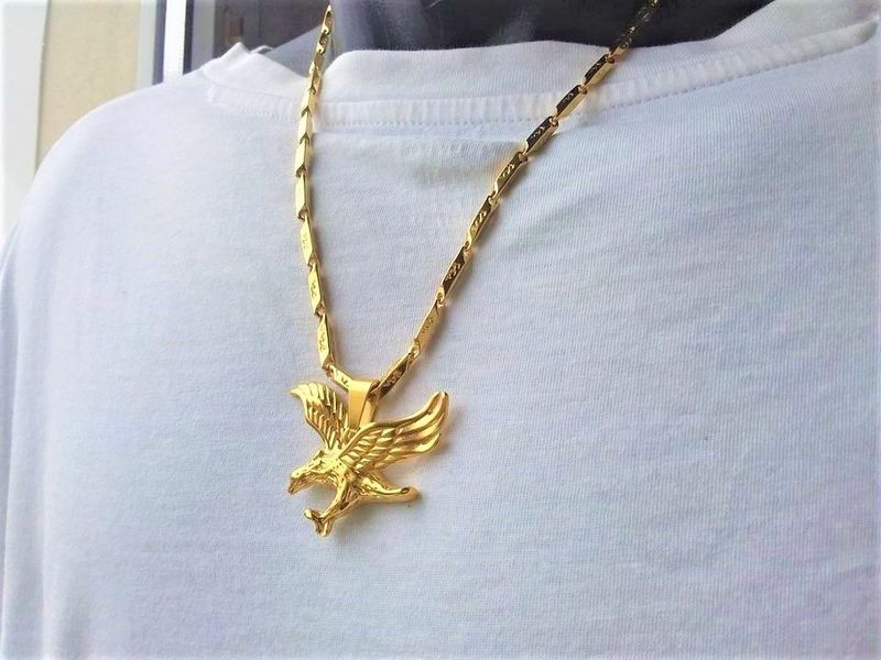 Edelstahl! Kette mit Adler Anhänger in Gold Edelstahl! Kette mit Adler Anhänger in Gold