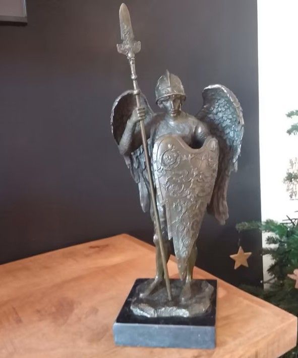 AUSSTELLUNGSSTÜCK!! Erzengel Michael mit Lanze AUSSTELLUNGSSTÜCK!! Erzengel Michael mit Lanze