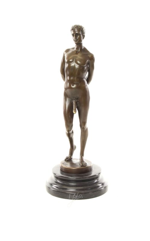 Männlicher Akt, Phallus,