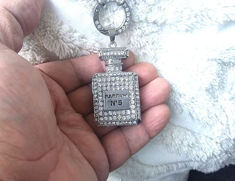 Toller Anhänger in Flakon Style No 5 Toller Anhänger in Flakon Style No 5