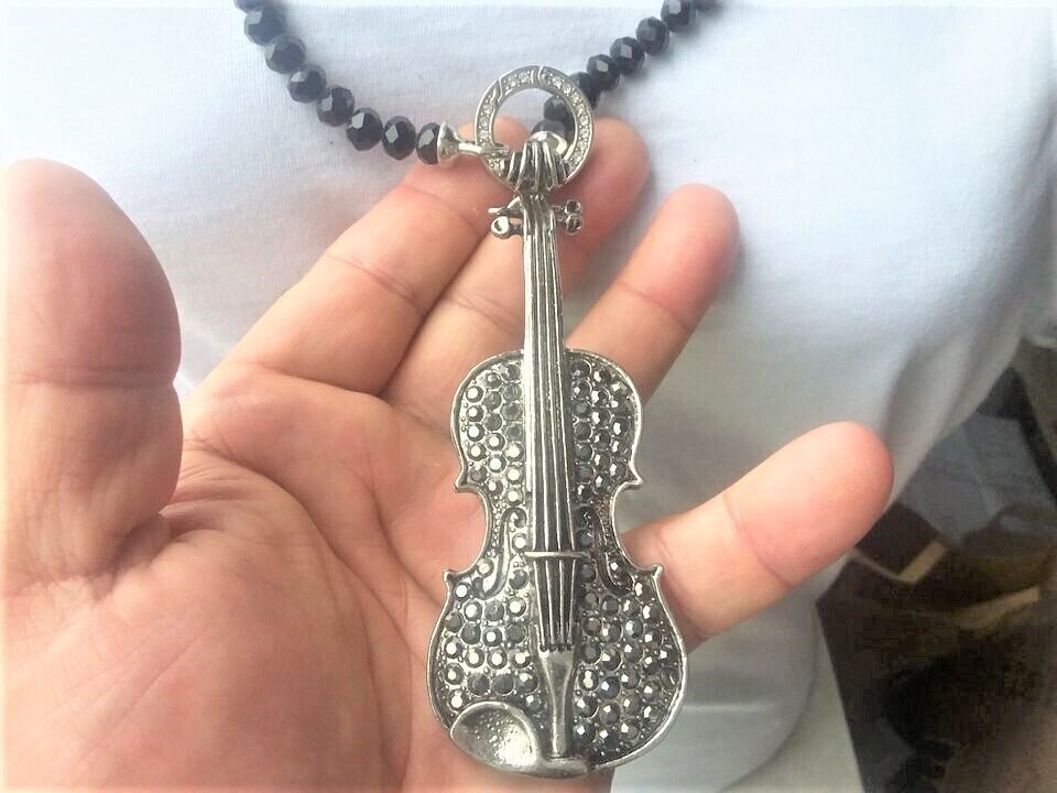 Musikinstrument großer Anhänger Bass / Geige Musikinstrument großer Anhänger Bass / Geige