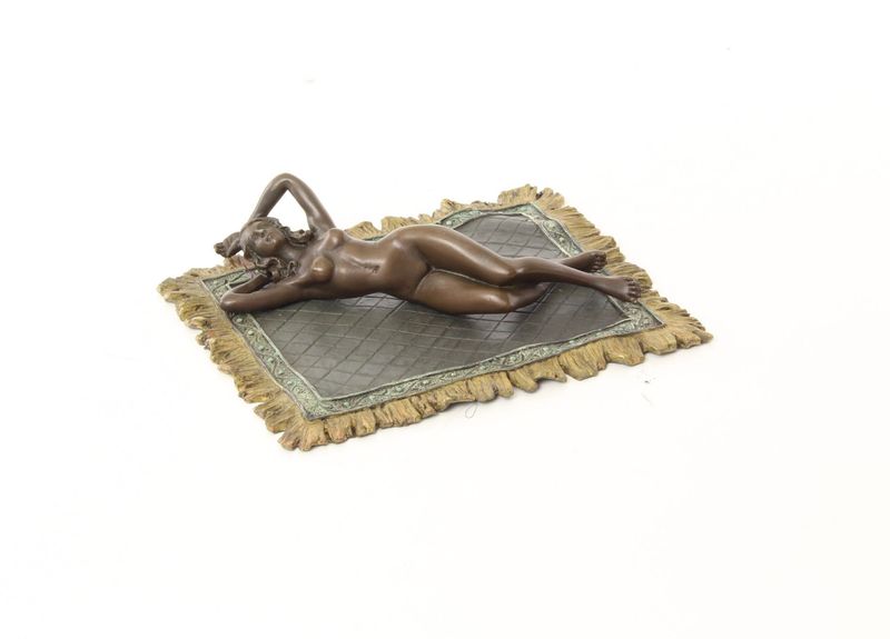 Erotische Bronzefigur,Sinnlichkeit, weiblicher Akt, Erotikfigur, Nacktfigur