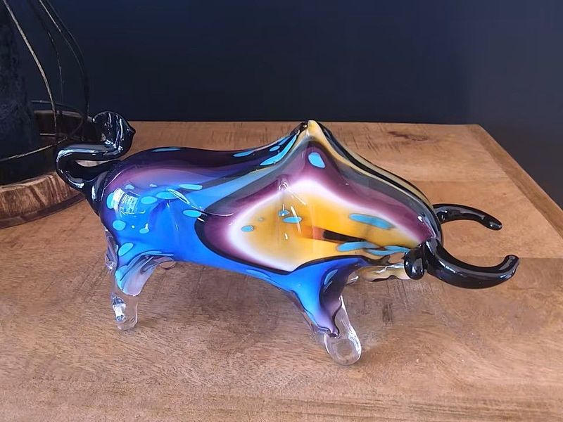 Murano Style farbiger Stier, massive schwere Ausführung