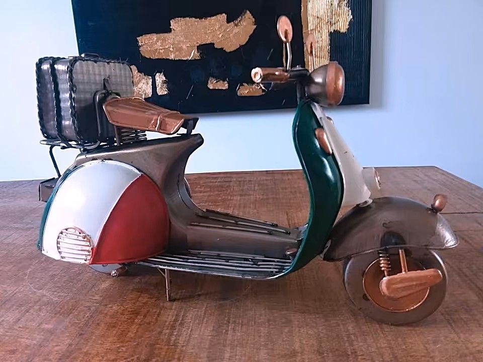 Großes Vespa Roller Modell, handgefertigt, Italien, Roller, Vespa Großes Vespa Roller Modell, handgefertigt, Italien, Roller, Vespa