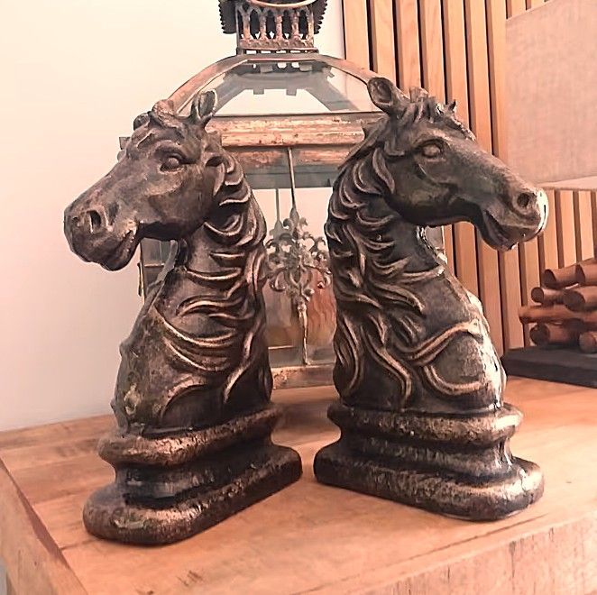 2 Pferde Figuren aus Gusseisen, Reiten, Pferdesport, Hengst,Stute, Pferd 2 Pferde Figuren aus Gusseisen, Reiten, Pferdesport, Hengst,Stute, Pferd