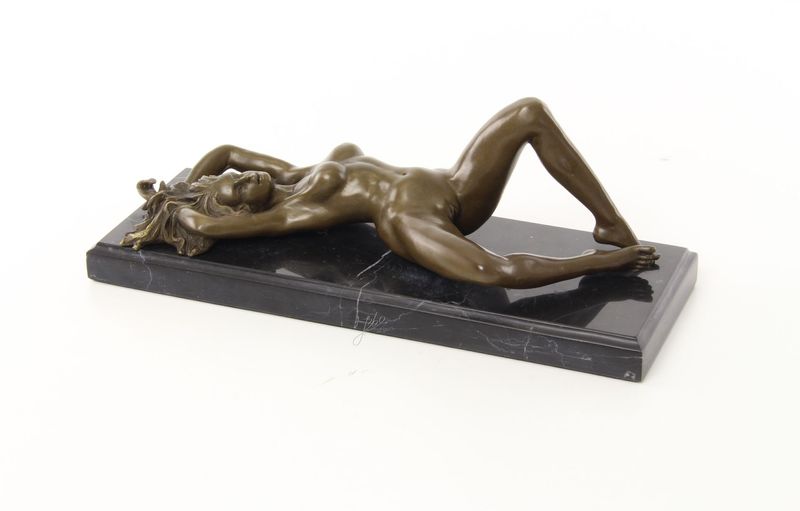 Erotische Bronzefigur, weiblicher Akt, Erotikfigur, Sinnlichkeit Erotische Bronzefigur, weiblicher Akt, Erotikfigur, Sinnlichkeit