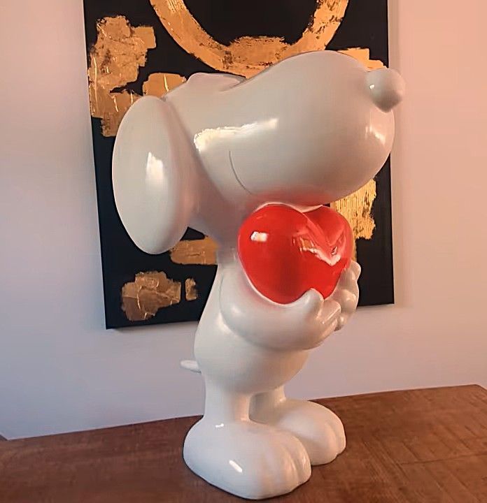 XXL Snoppy mit Herz in den Hände, Hund, Zeichentrickfilm, Dekoration XXL Snoppy mit Herz in den Hände, Hund, Zeichentrickfilm, Dekoration