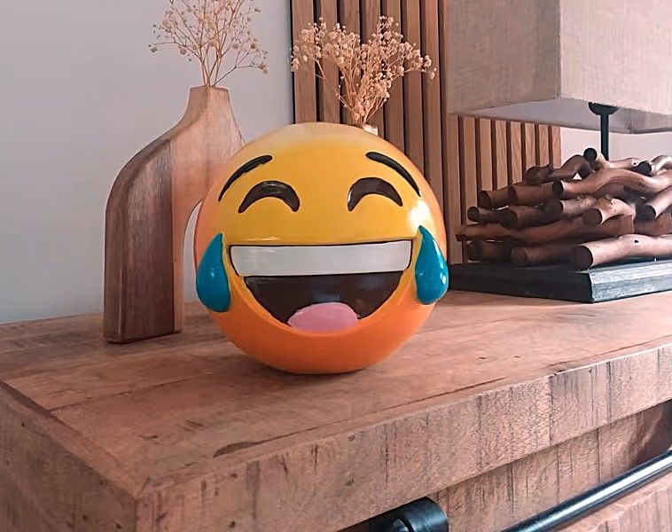 Tolle lustig lachende Smiley Figur / Deko