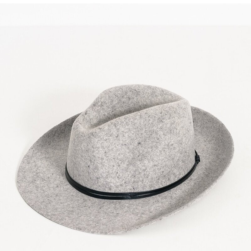 Chapeau Feutre, Lien Cuir Perla TRAVAUX EN COURS
