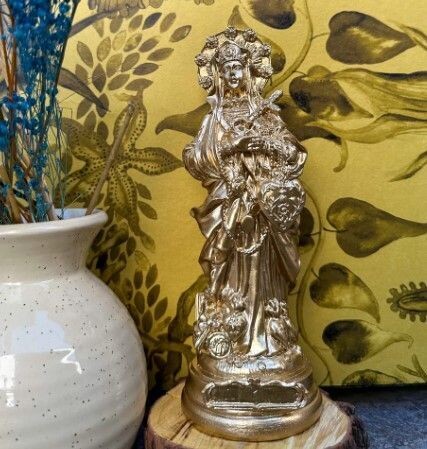 Statuette Sainte Erzulie Freda J'AI VU LA VIERGE, Couleurs: Doré