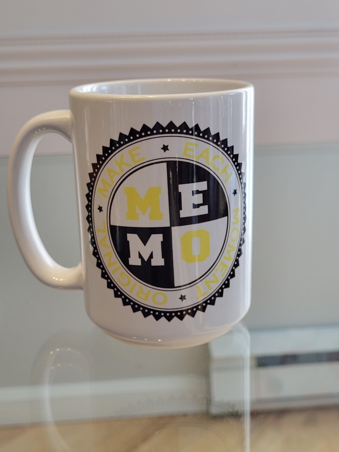 MEMO Yellow White Black Mug