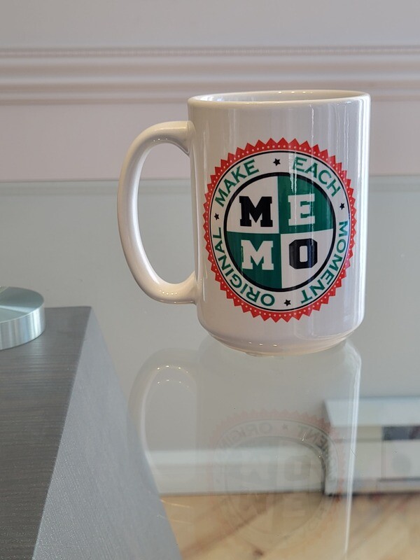 MEMO Red Green White Black Mug