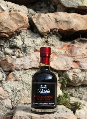 Balsamic Vinegar of Modena Red Cup 250 ml. Dense and balanced sweet and sour taste.