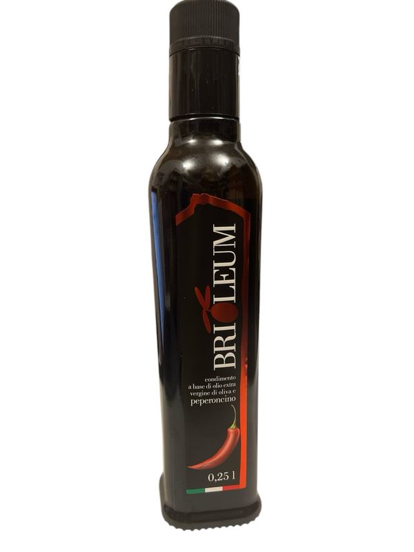 Seasoning based on extra virgin olive oil and chilli peppers grown on Lake Garda 250 ml