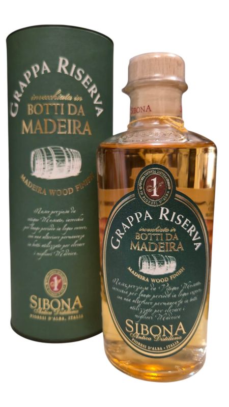 Grappa Riserva in botti da madeira, 500ml