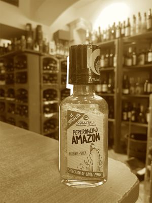 Condiment for food based on extra virgin olive oil, Salt and spices
