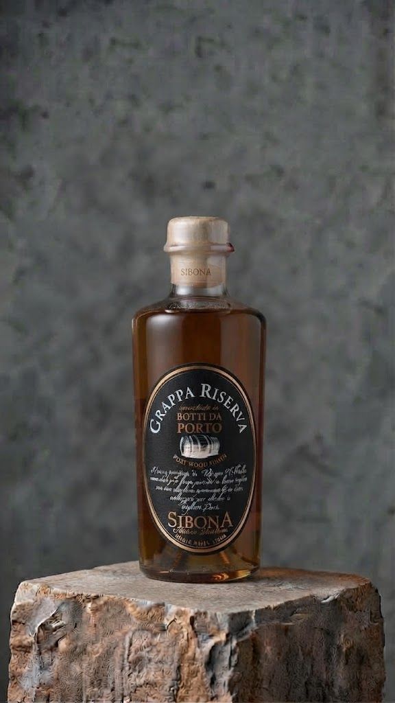 Grappa Riserva in harbour barrels, 200ml