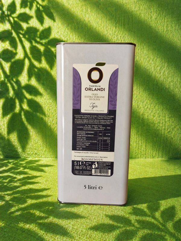 1 can Italian extra virgin olive oil "cold extracted"5000 ml. Orlandi farm