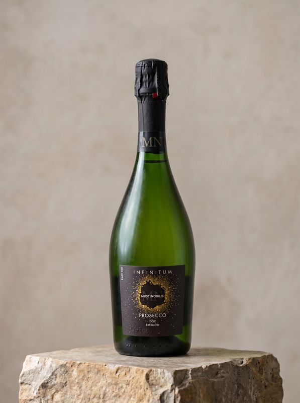 Prosecco Conegliano Valdobbiadene Prosecco Superiore Docg Extra Dry Infinitum 11% 75 Cl Prosecco Conegliano Valdobbiadene Prosecco Superiore Docg Extra Dry Infinitum 11% 75 Cl