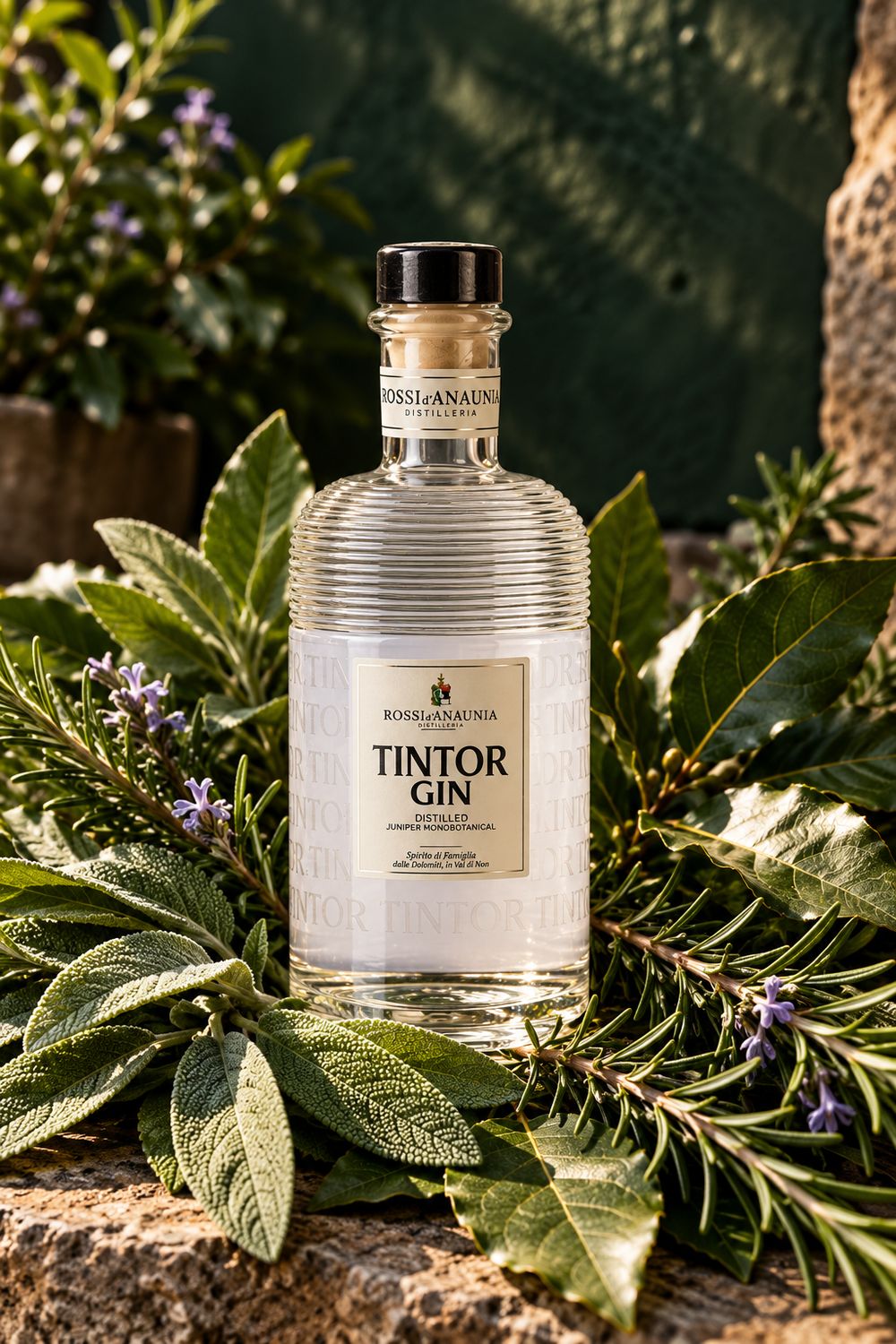 TINTOR GIN, JUNIPER MONOBOTANICAL  0,7 lt. 43 %Vol.
