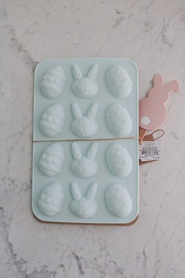 Blue Easter Carrot Cake Silicone Mudpie Molds