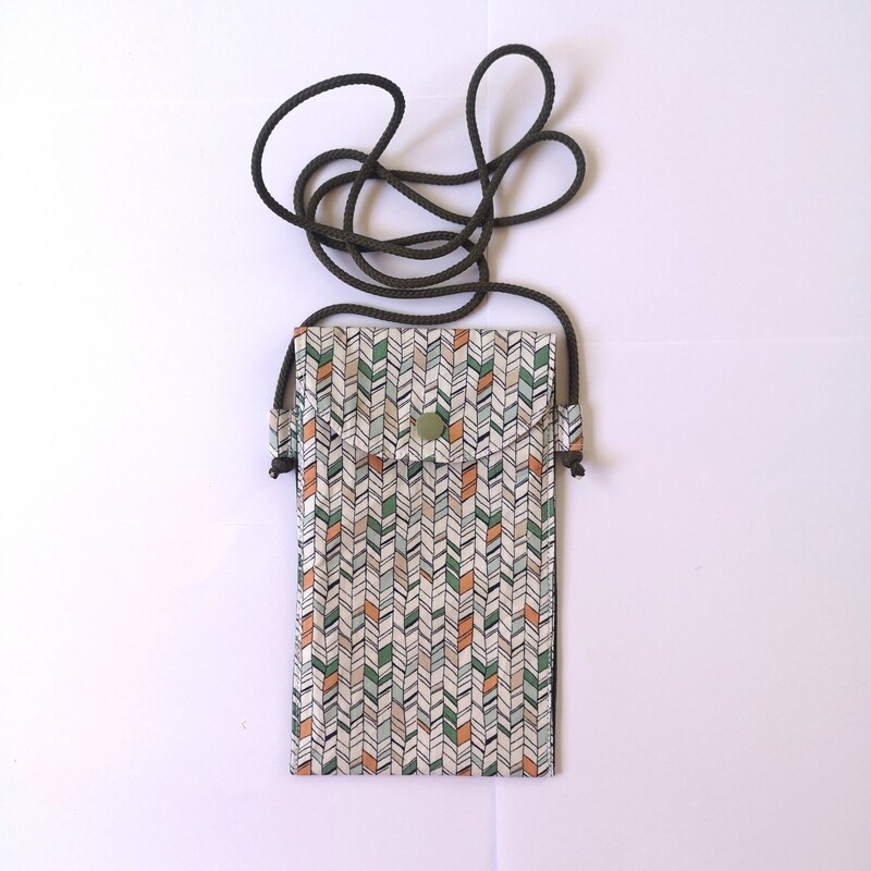 Pochette téléphone fait main