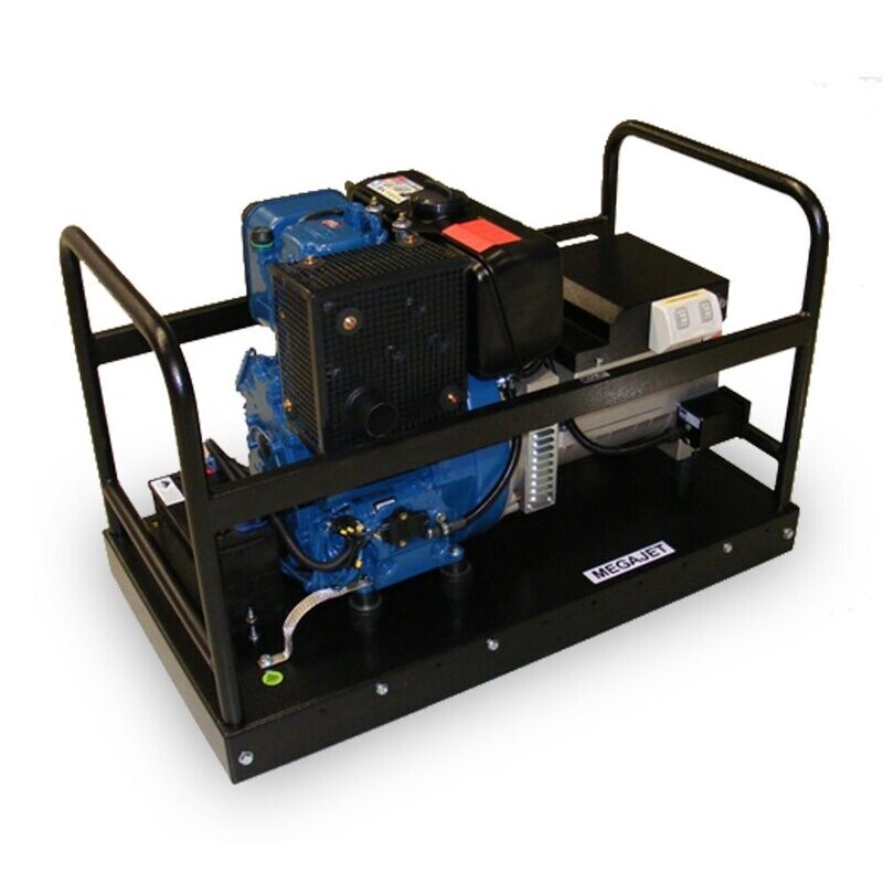Honda 13HP Pull Start, , 6kw Continuous 230V, 2 x 15Amp Outlets