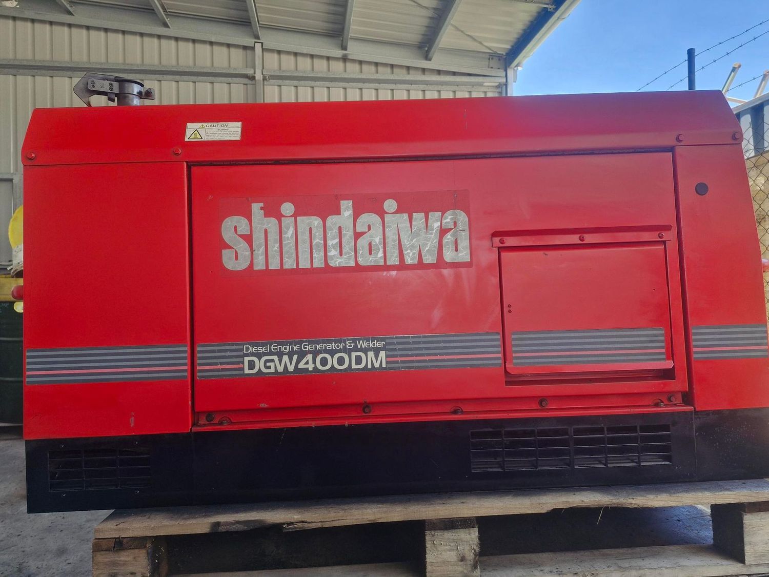SHINDAIWA DGW400 GENSET/WELDER - USED