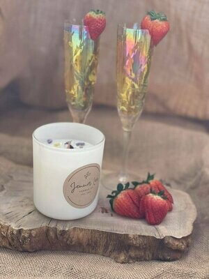 Champagne & Strawberries Candle