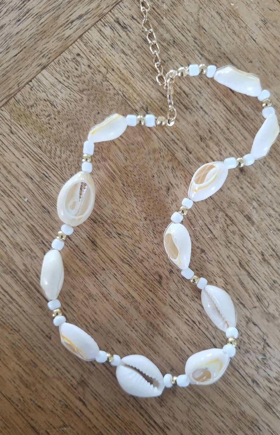 Cowrie choker