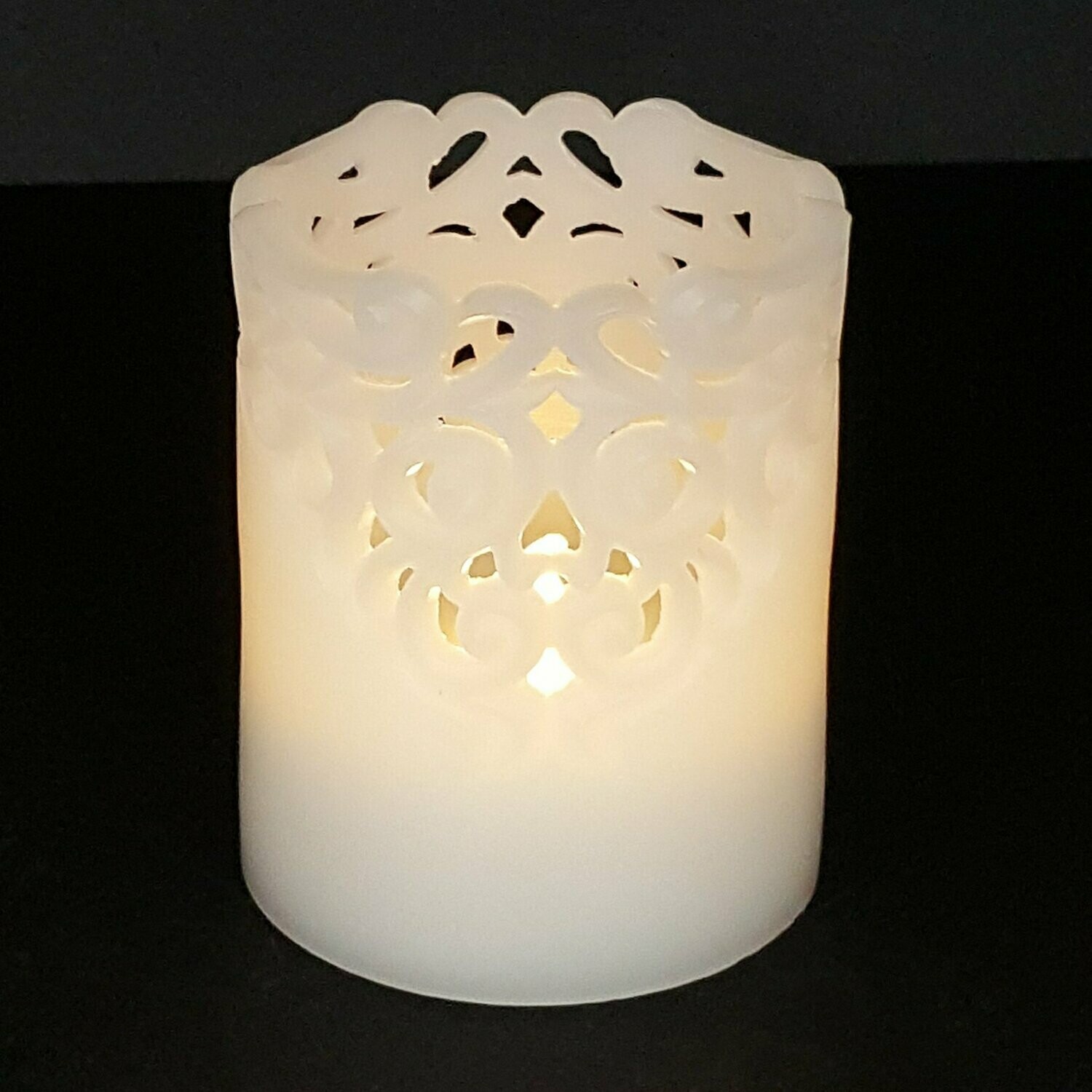 062023 - CANDELA A LED IN CERA CON INTARSI