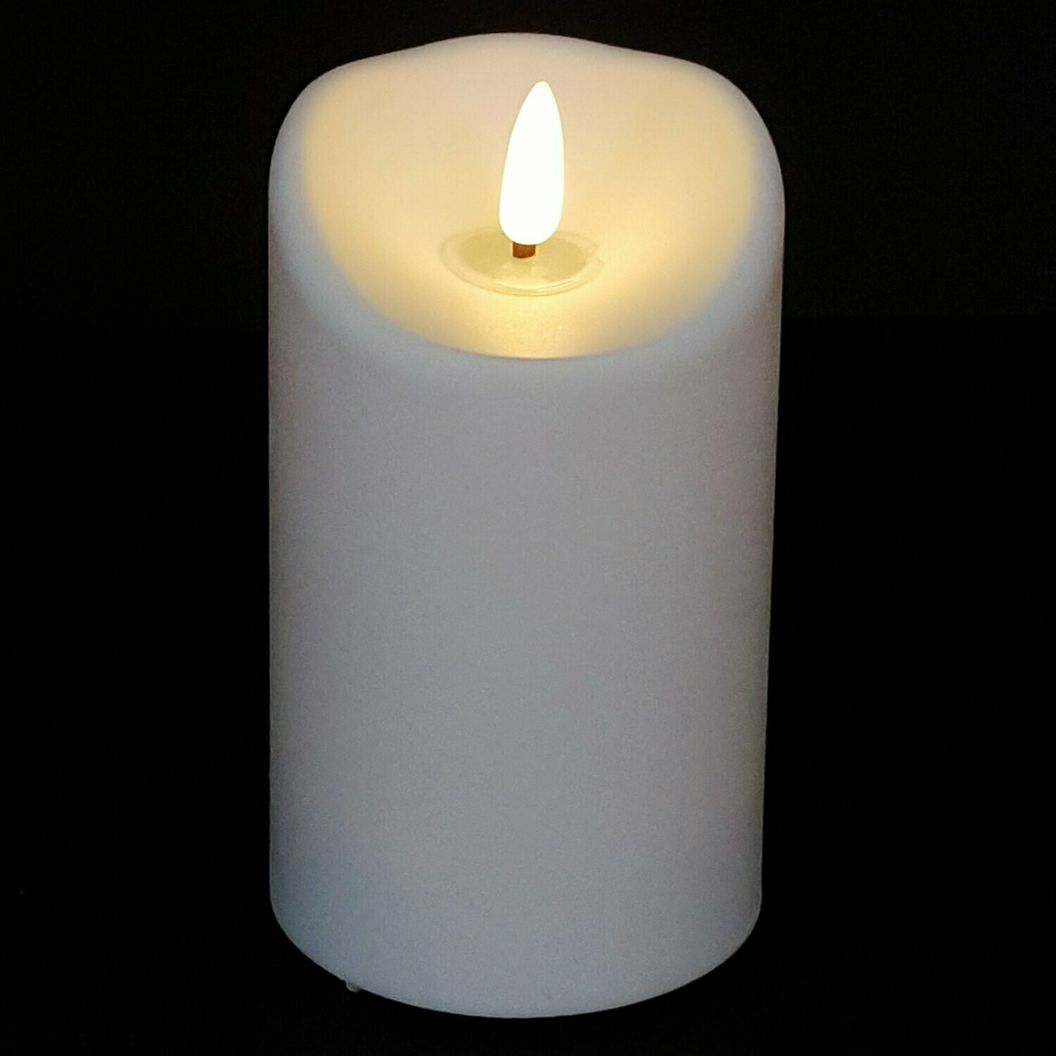 063083 - CANDELA A LED IN PLASTICA EFFETTO CERA CON FIAMMA 3D