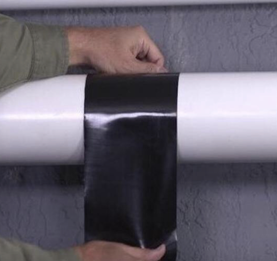 Лента для устранения течи в трубах под давлением - фото