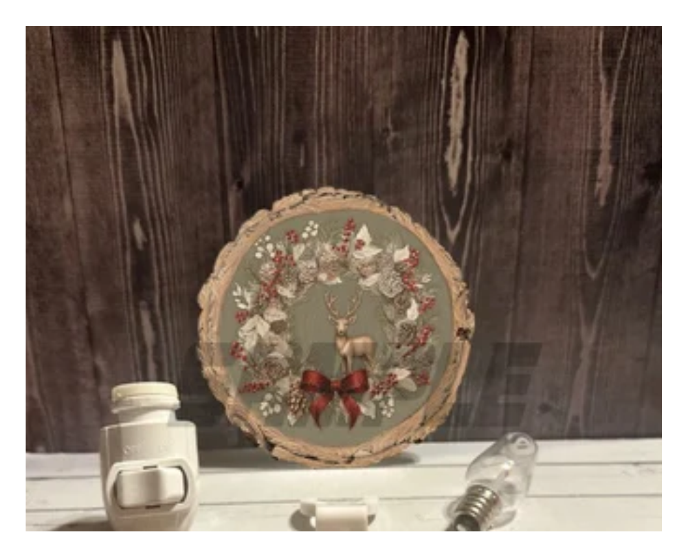 Wood/round shapes night light