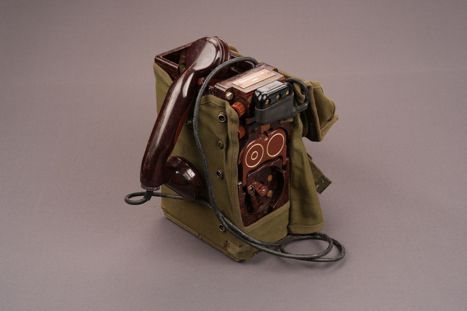 Dutch Army Field ​Telephone, Model TA-3017 N40B17