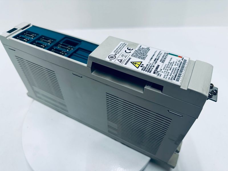 Mitsubishi MDS-B-V14-05 Traub CNC TX8 MDS-B-V1-05 gebraucht Mitsubishi MDS-B-V14-05 Traub CNC TX8 MDS-B-V1-05 gebraucht