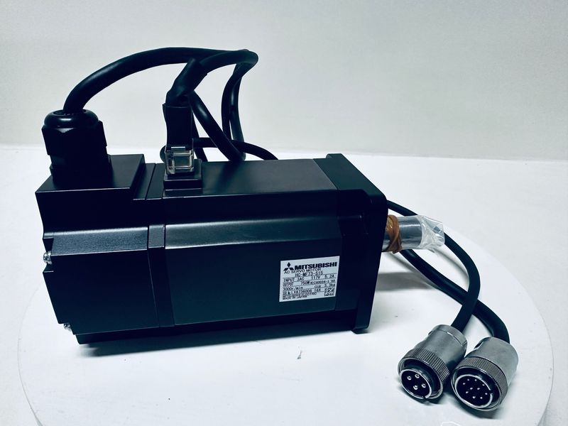 Mitsubishi Traub HC-MF73-S15 AC Servo Motor AMS 0,7KW 222346 10789628 z.B. für TNL 12 TNL12 /7​ TNL12