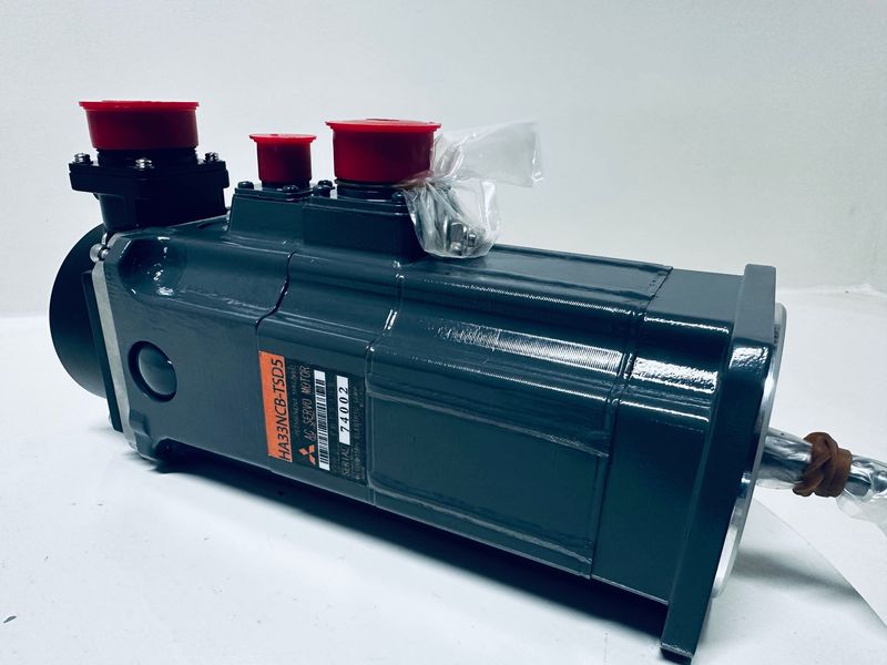 Mitsubishi Traub HA33NCB-TSD5 OSA104S 2NM AMS Servo Motor 223132 10535810 Mitsubishi Traub HA33NCB-TSD5 OSA104S 2NM AMS Servo Motor 223132 10535810