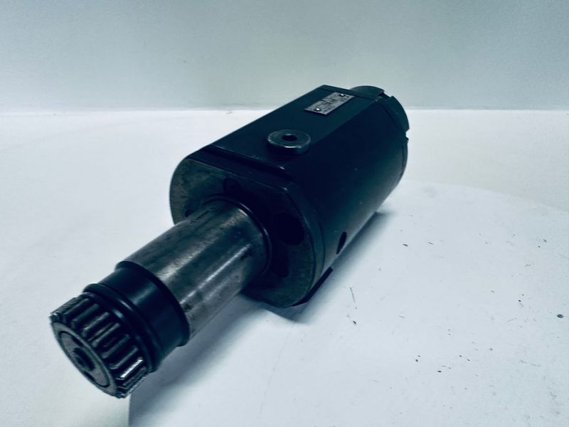 Traub TNA480 Bohr-u Fraeseinrichtung Werkzeug 728440 10688866 angetrieben