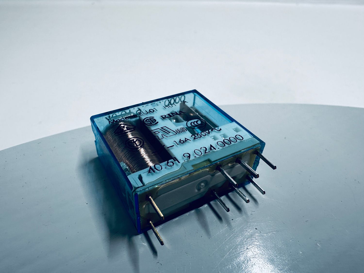 Traub Relais Finder 40.61.9.024.0000 220455 10713988 Traub Relais Finder 40.61.9.024.0000 220455 10713988