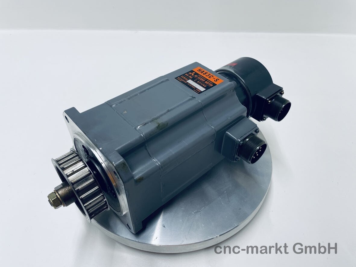 Traub Mitsubishi Servomotor HA83C-S AC 3NM 103828 10731076 HA 83C-S HA83