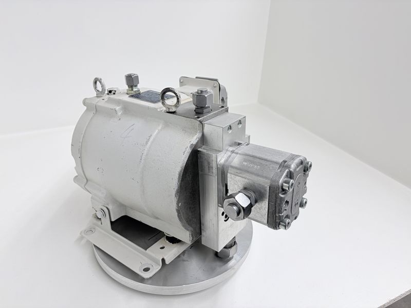 Traub Sauer Bibus Pumpe J-RP 15- X190 + SNP2/11 DU-1805-DK8158  325671-01 10751672 10099079 325671-02