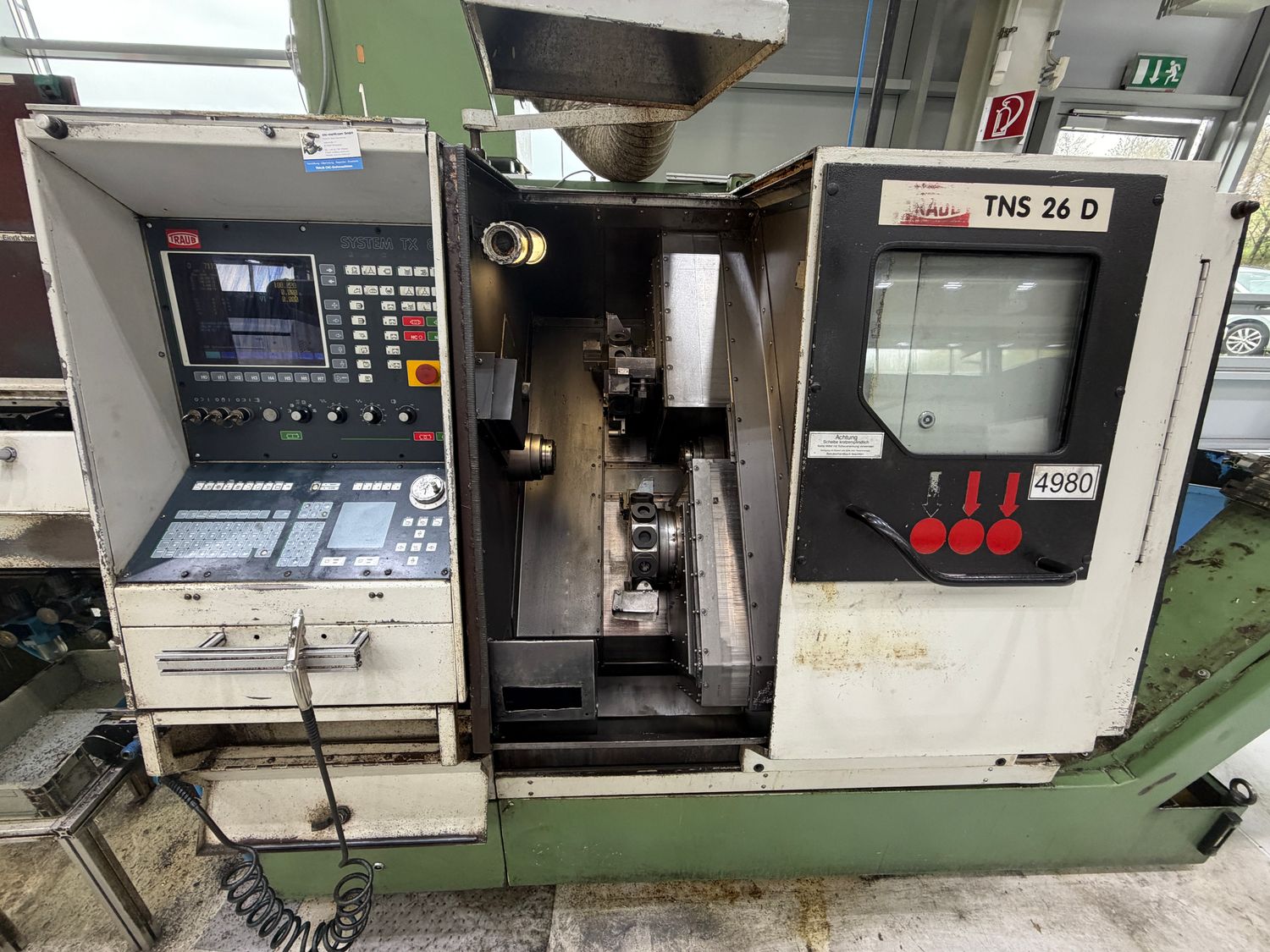 Traub CNC Drehmaschine TNS26DG TX8F Bj.1993 TNS26 TNS 26 DG DN26 Lademagazin Späneförderer