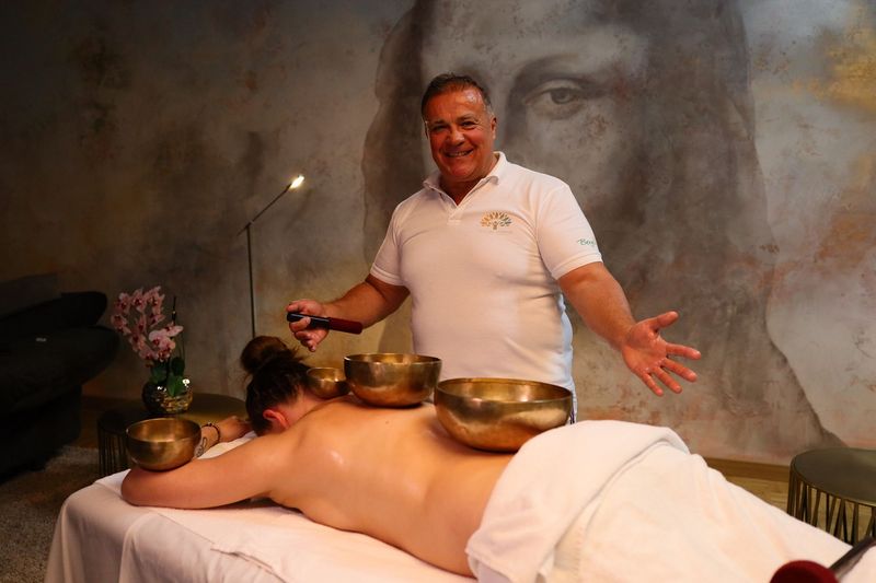 Gutschein Klangschalen - Massage 50 Min. Gutschein Klangschalen - Massage 50 Min.