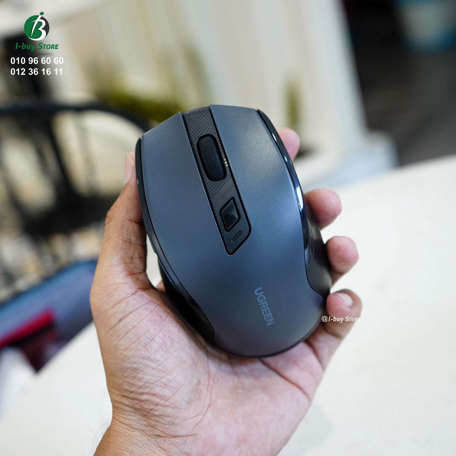 UGREEN Ergonomic Multi Wireless Mouse