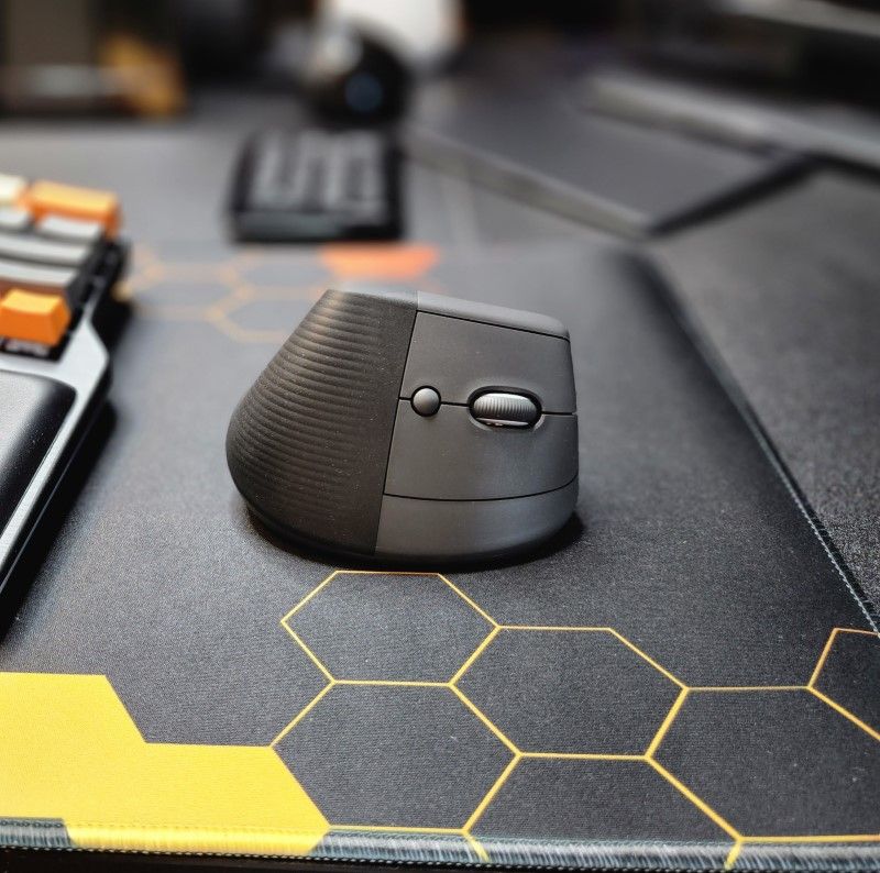 Logitech Lift Vertical Ergonomic Mouse